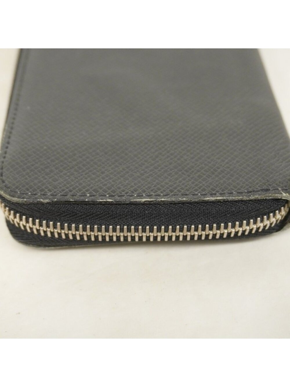 Louis Vuitton Wallet Taiga Zippy Vertical Ardoise - Picture 6 of 7